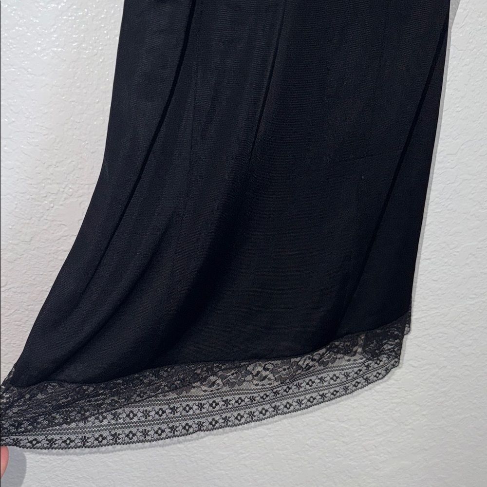 Vintage Black Chemise with Lace Detail - Picture 3 of 5